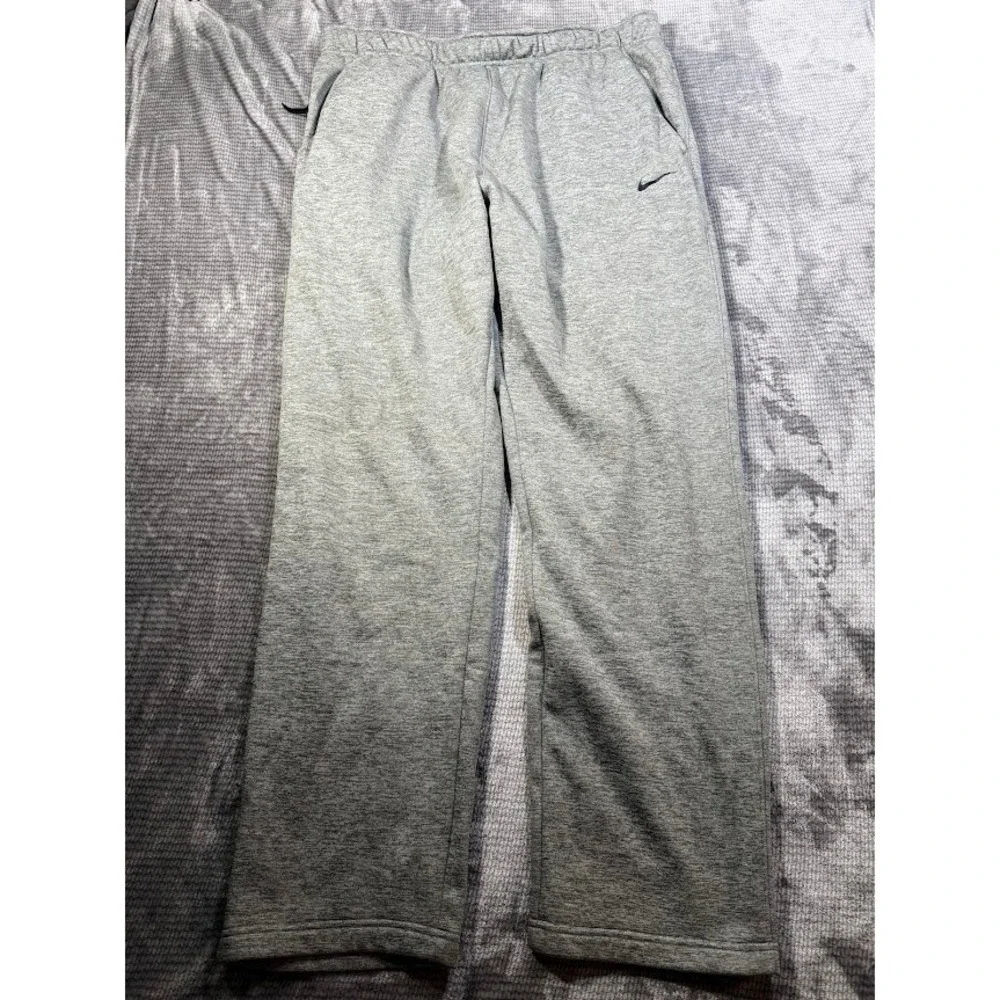 Nike Therma-FIT Mens XXL Gray Fleece Sweatpants Straight Joggers‎ Warmup 38X33.